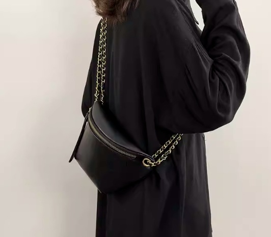 バッグ カバン レディース ショルダー 斜めがけ 肩がけ ボディバッグ ポケット ファスナー チェーン ソフト 三日月形 PU かわいい 大人可愛い シンプル カジュアル 上品 お洒落 かっこいい バッグ カバン レディース ショルダー 斜めがけ 肩がけ ボディバッグ ポケット ファスナー チェーン ソフト 三日月形 PU かわいい 大人可愛い シンプル カジュアル 上品 お洒落 かっこいい