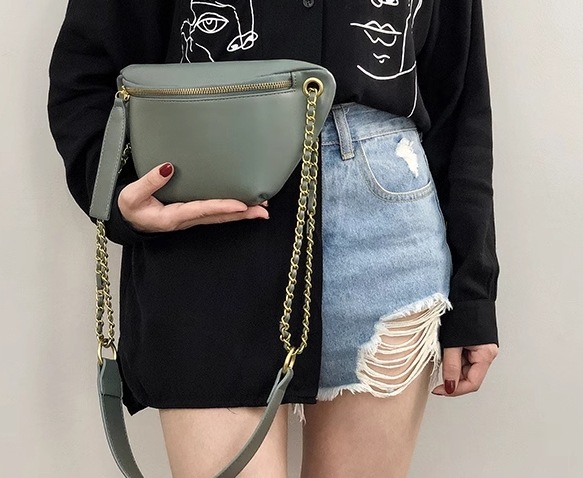 バッグ カバン レディース ショルダー 斜めがけ 肩がけ ボディバッグ ポケット ファスナー チェーン ソフト 三日月形 PU かわいい 大人可愛い シンプル カジュアル 上品 お洒落 かっこいい バッグ カバン レディース ショルダー 斜めがけ 肩がけ ボディバッグ ポケット ファスナー チェーン ソフト 三日月形 PU かわいい 大人可愛い シンプル カジュアル 上品 お洒落 かっこいい