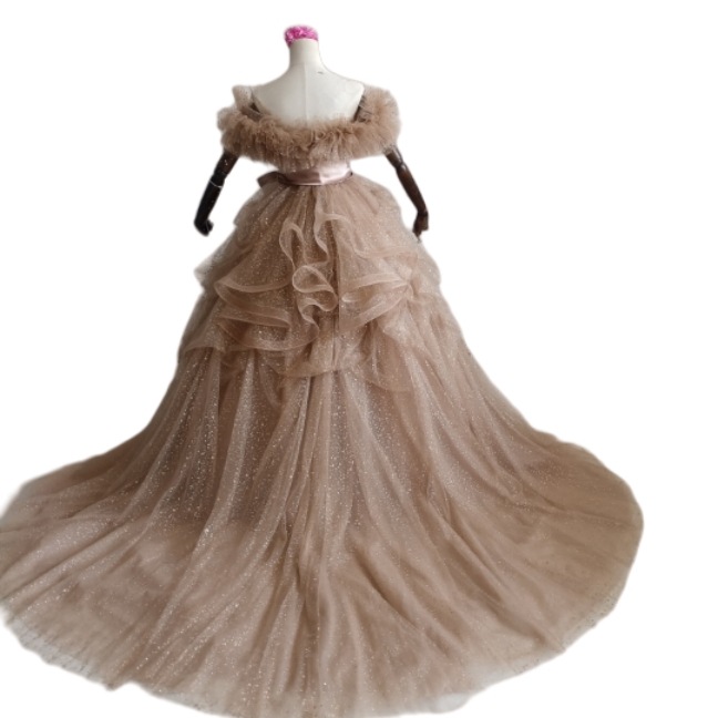 豪華！シャンパン色 カラードレス オフショルダー キラキラチュール ラッフルフリル ベルト 披露宴
