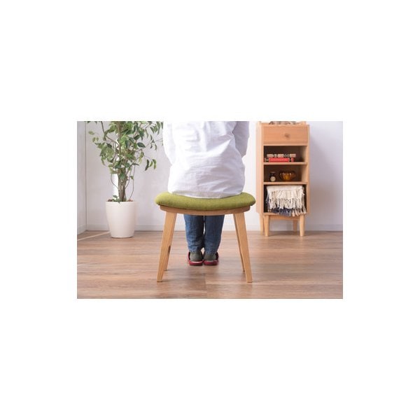 北欧風で座りやすいアッシュのスツール 北欧 ナチュラル スツール ステップ リビング ダイニング