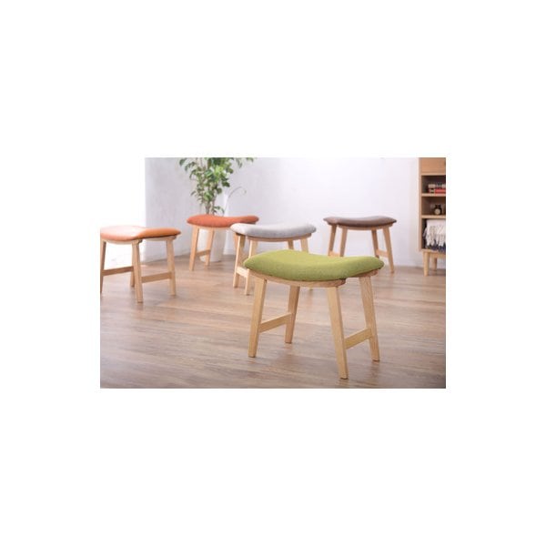 北欧風で座りやすいアッシュのスツール 北欧 ナチュラル スツール ステップ リビング ダイニング