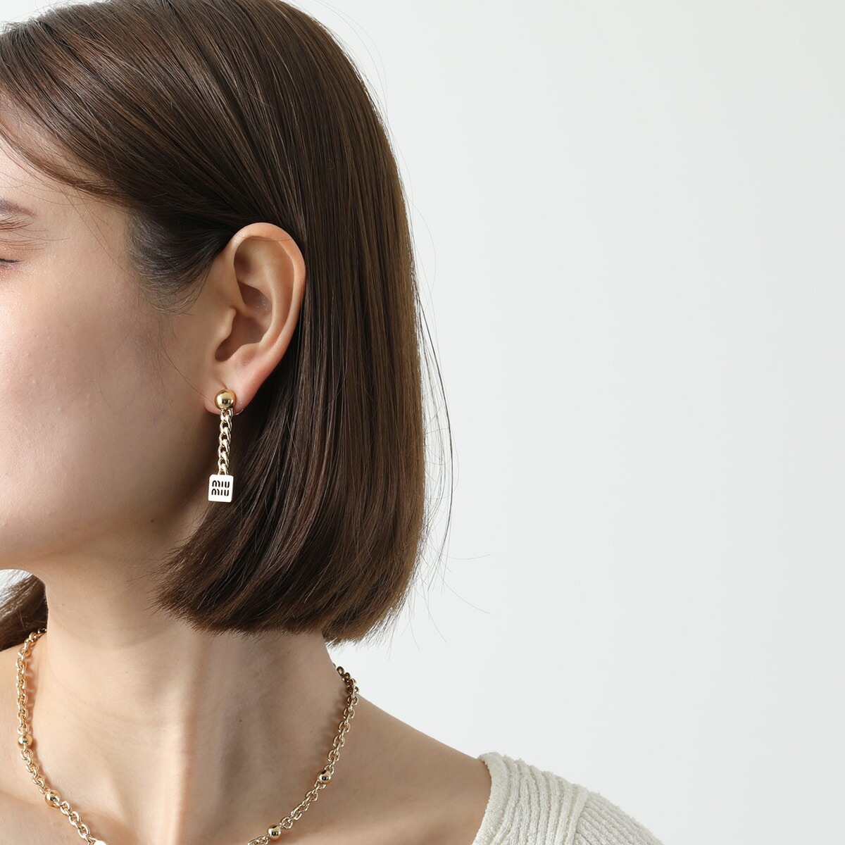 MIUMIU ミュウミュウ ピアス 5IO125 2DTU レディース メタル ロゴ ジュエリー アクセサリー F0056/ORO 【mega】 MIUMIU ミュウミュウ ピアス 5IO125 2DTU レディース メタル ロゴ ジュエリー アクセサリー F0056/ORO 【mega】