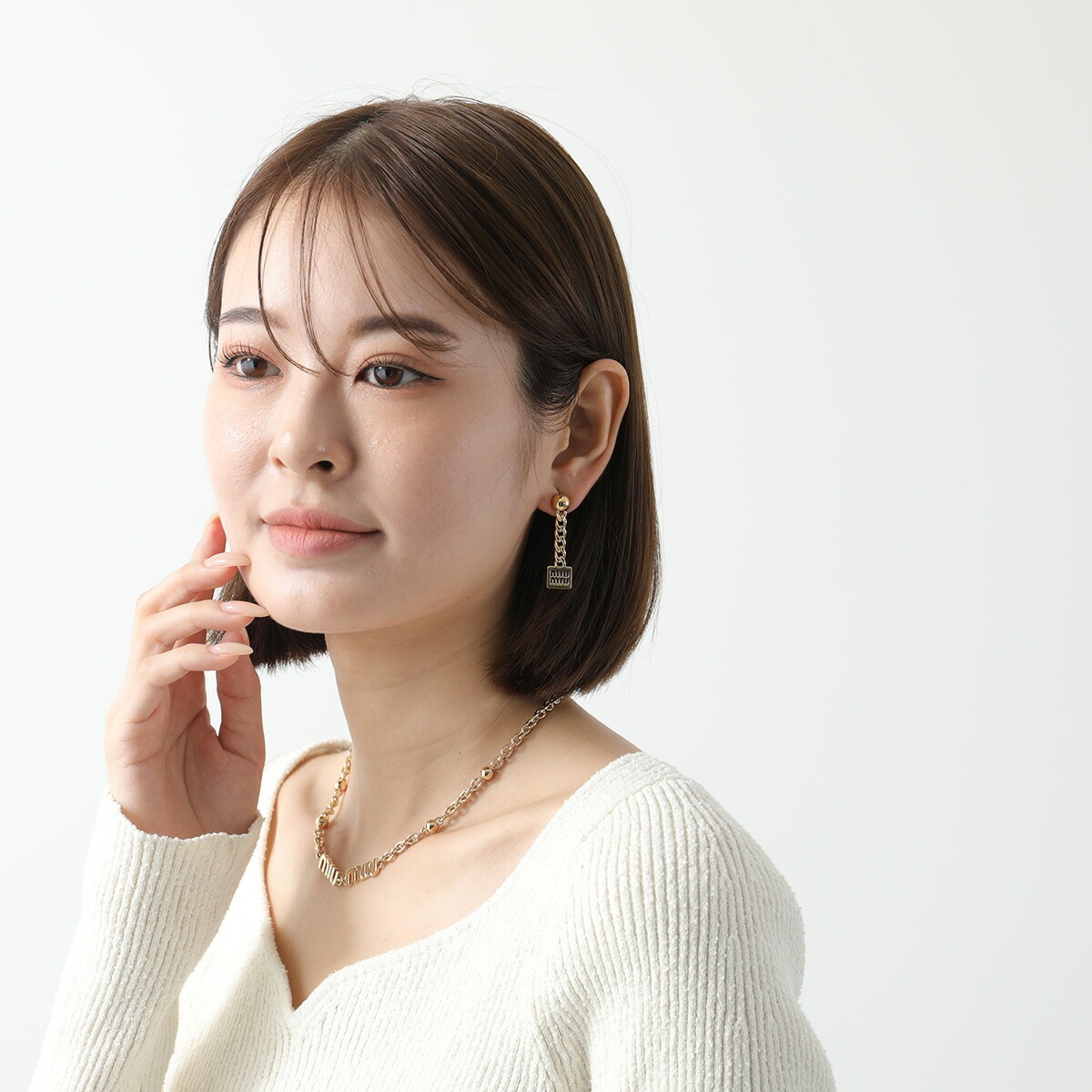 MIUMIU ミュウミュウ ピアス 5IO125 2DTU レディース メタル ロゴ ジュエリー アクセサリー F0056/ORO 【mega】 MIUMIU ミュウミュウ ピアス 5IO125 2DTU レディース メタル ロゴ ジュエリー アクセサリー F0056/ORO 【mega】