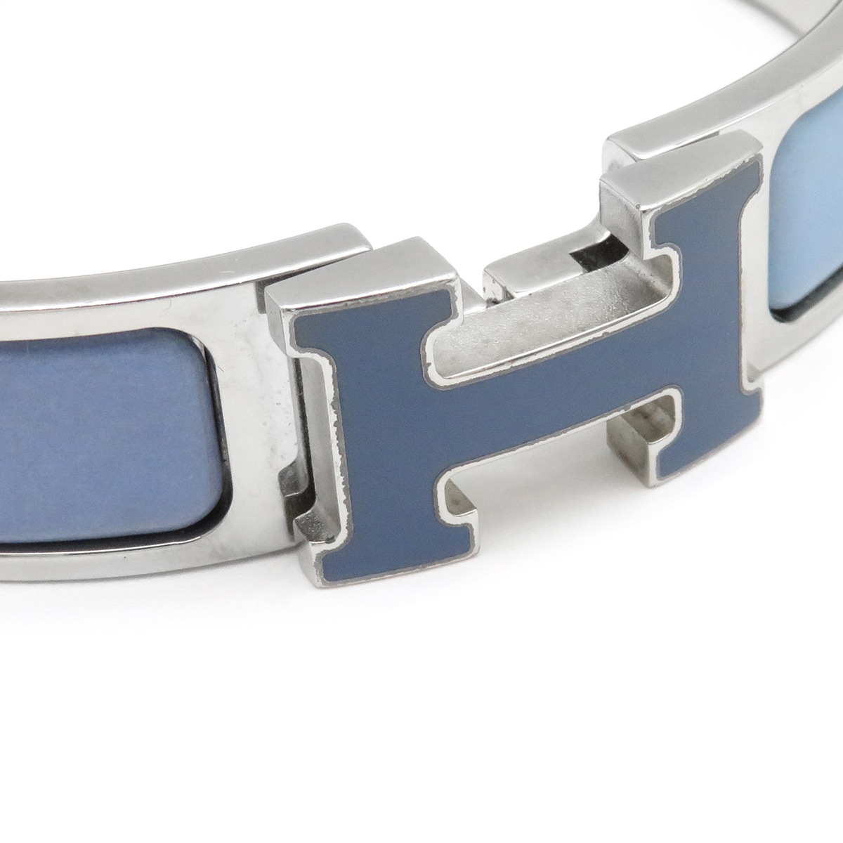 エルメス HERMES ブレスレット クリックH PM メタル エナメル ブルー×シルバー シルバー金具 Hブレス クリッククラック 青 水色 【中古】 エルメス HERMES ブレスレット クリックH PM メタル エナメル ブルー×シルバー シルバー金具 Hブレス クリッククラック 青 水色 【中古】