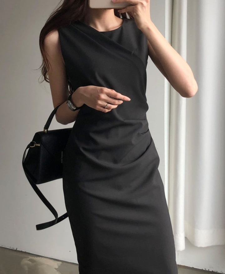 ワンピース レディース タイトワンピース ひざ丈 袖なし ノースリーブ ラウンドネック タイト 細身