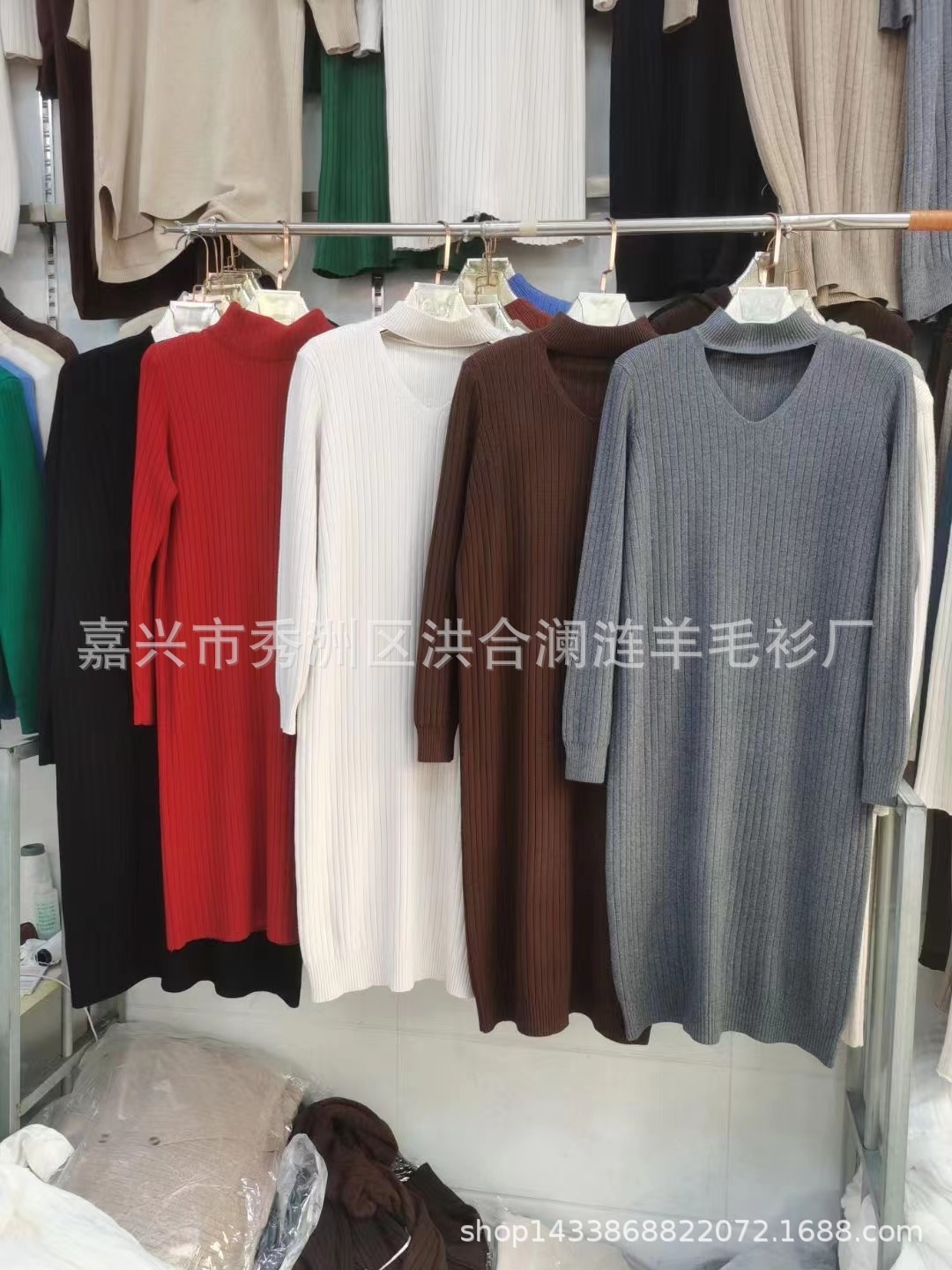 【1つ買うと10つ無料】高度な中空のvネックドレス2025秋の新年のサツコの気質織りスカート 【1つ買うと10つ無料】高度な中空のvネックドレス2025秋の新年のサツコの気質織りスカート