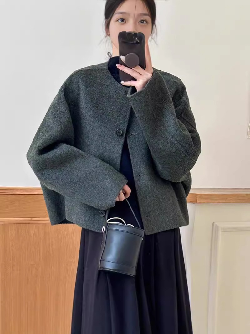 2024 AWアウター ウールアウター ショートコート ボタン ウールコート 長袖 おしゃれ かわいい 秋 冬 ウールジャケット レディースファッション