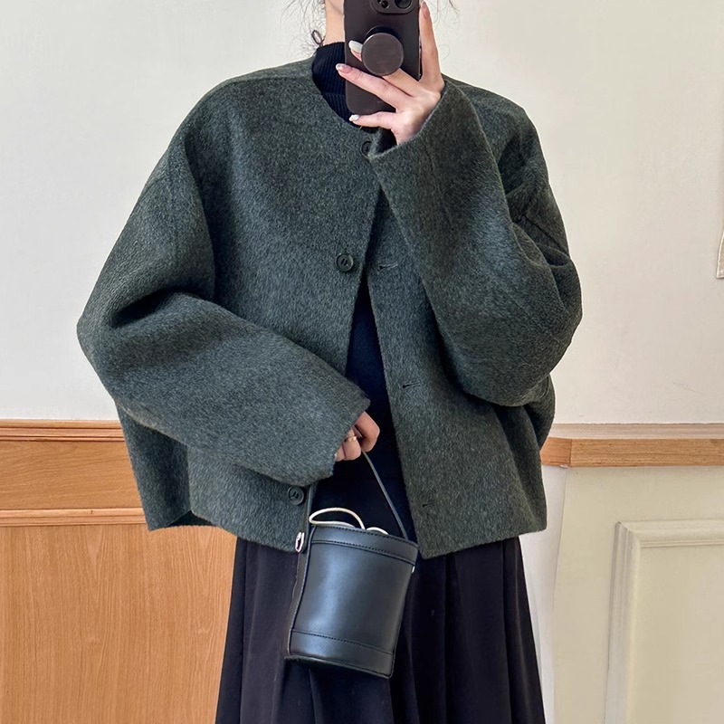 2024 AWアウター ウールアウター ショートコート ボタン ウールコート 長袖 おしゃれ かわいい 秋 冬 ウールジャケット レディースファッション