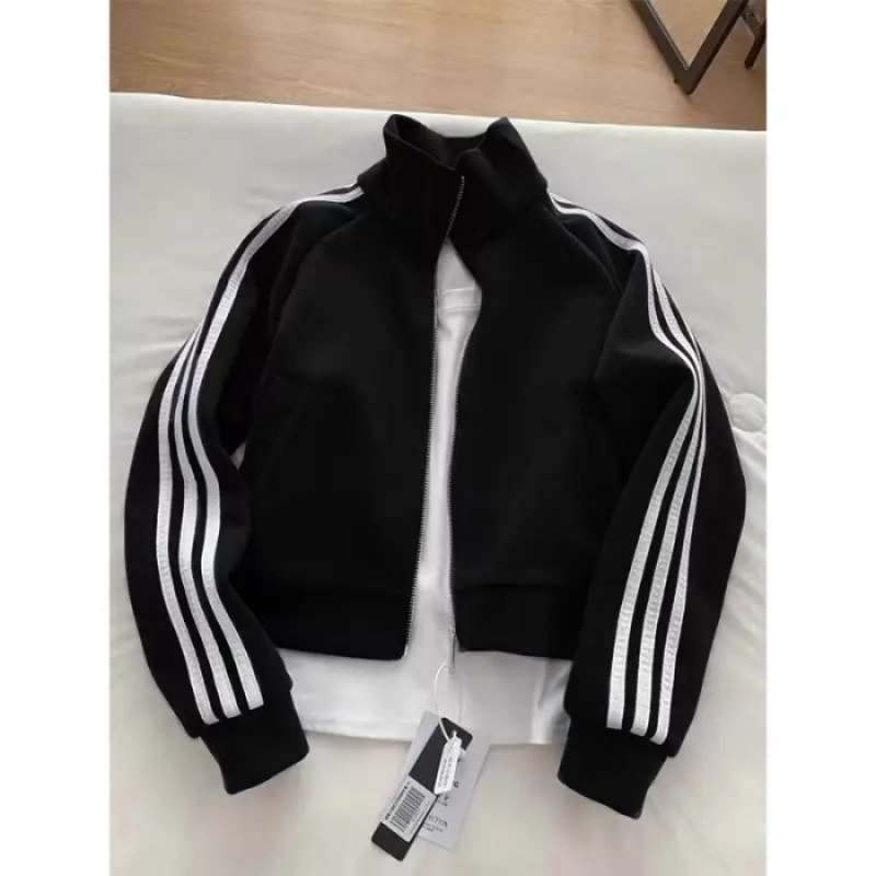 三本ラインショート丈スウェットジャケット レディース2025新作 春秋用 野球ジャケット 秋口・初秋用 スポーツ 早秋コーデ