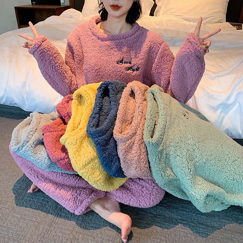 温かい ナイトウェア 女子会 海外 ショートパンツ 可愛い トップス ボアレタリングデザインルームウェア［レディース お泊り会 冬］買付商品 デート 韓国 長袖 旅行 セットアップ 袖付 パジャマパー