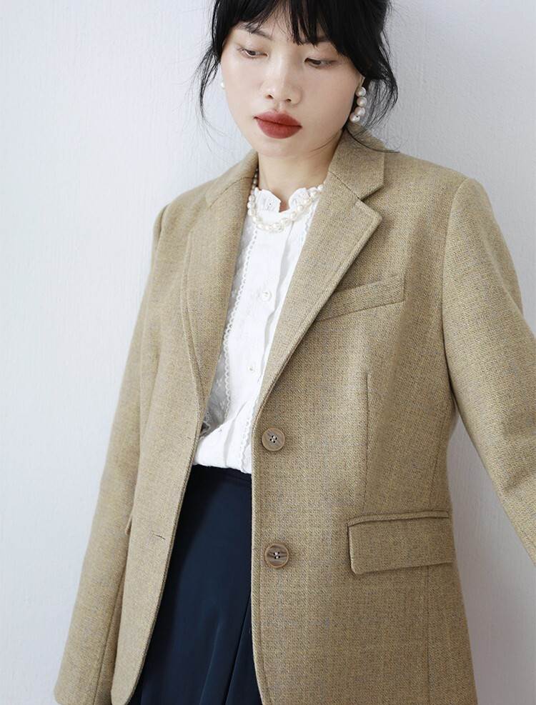 ジャケット レディース アウター テーラードジャケット S M L イエロー ベージュ 大人カラー くすみカラー ニュアンスカラー 秋カラー 秋 冬 長袖 テーラード フロントボタン ポケット ミディ ジャケット レディース アウター テーラードジャケット S M L イエロー ベージュ 大人カラー くすみカラー ニュアンスカラー 秋カラー 秋 冬 長袖 テーラード フロントボタン ポケット ミディ