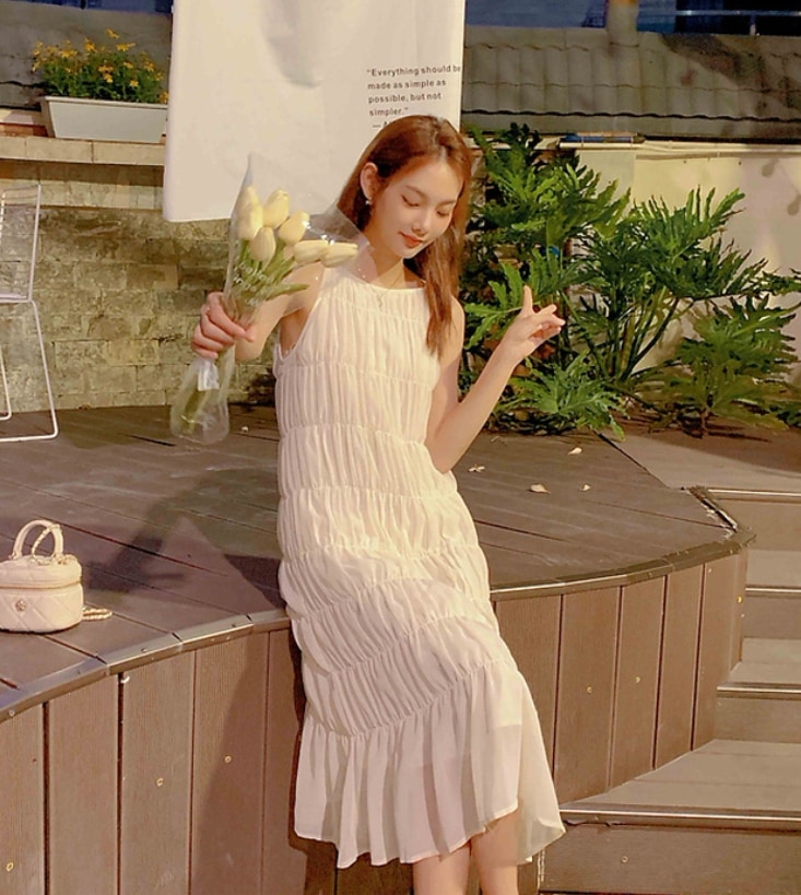 ティアード ワンピース ロング丈 袖なし ノースリーブ ラウンドネック Aライン フリル ポリエステル かわいい シンプル 上品 大人可愛い とろみ感 無地 春 夏 10代 20代 30代 40代 ティアード ワンピース ロング丈 袖なし ノースリーブ ラウンドネック Aライン フリル ポリエステル かわいい シンプル 上品 大人可愛い とろみ感 無地 春 夏 10代 20代 30代 40代