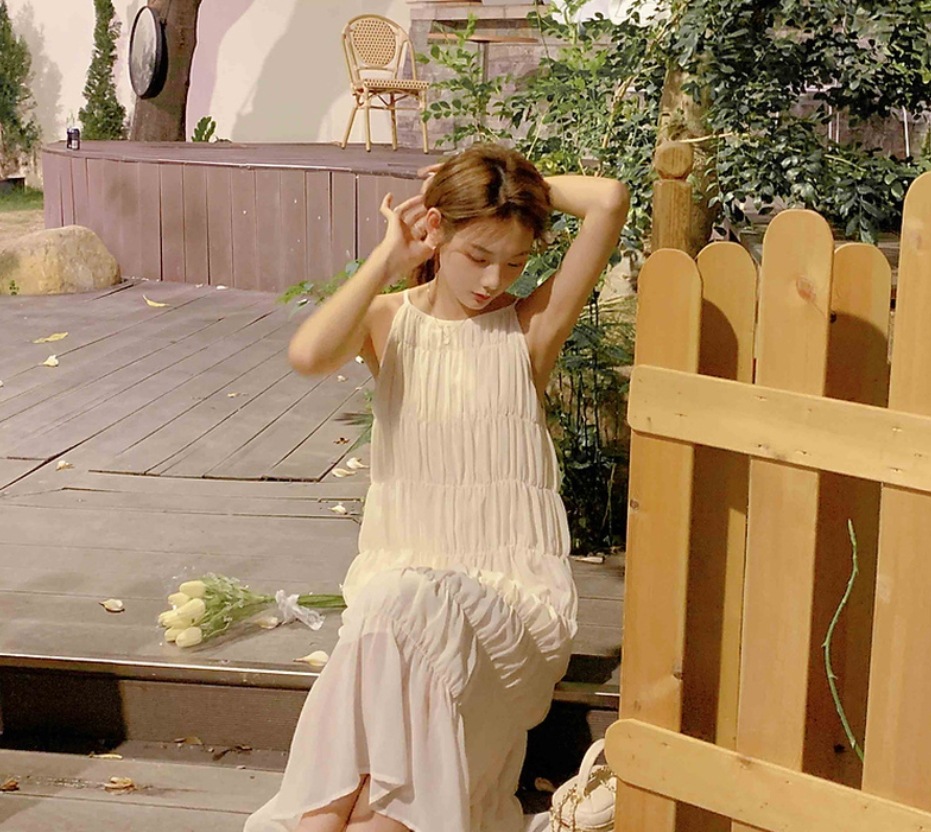 ティアード ワンピース ロング丈 袖なし ノースリーブ ラウンドネック Aライン フリル ポリエステル かわいい シンプル 上品 大人可愛い とろみ感 無地 春 夏 10代 20代 30代 40代 ティアード ワンピース ロング丈 袖なし ノースリーブ ラウンドネック Aライン フリル ポリエステル かわいい シンプル 上品 大人可愛い とろみ感 無地 春 夏 10代 20代 30代 40代