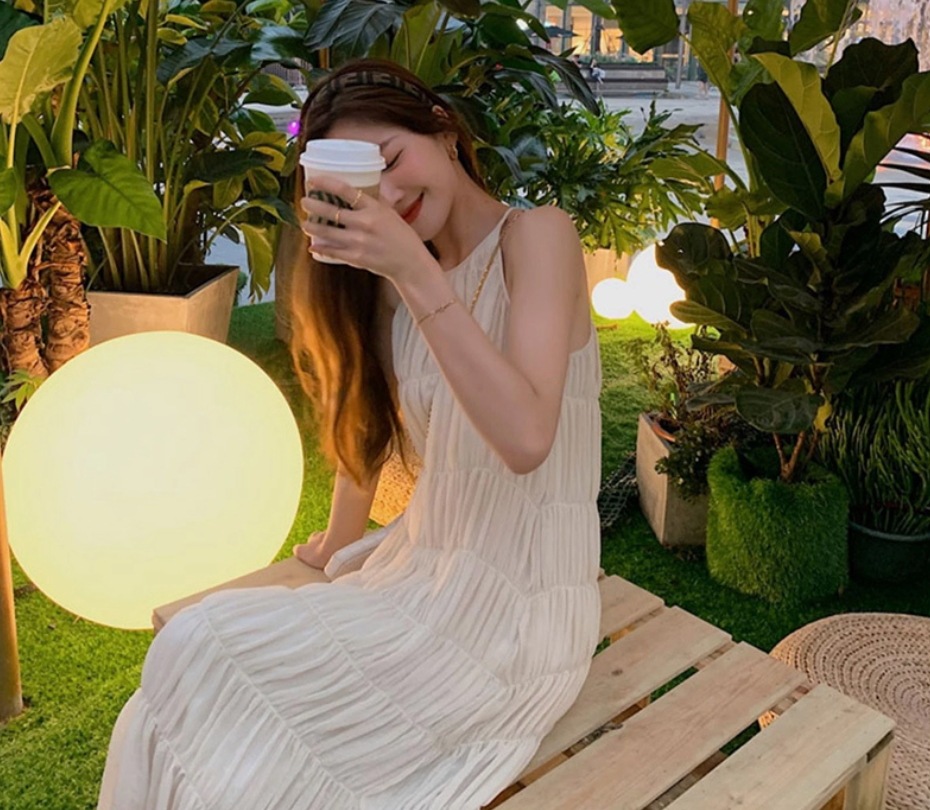 ティアード ワンピース ロング丈 袖なし ノースリーブ ラウンドネック Aライン フリル ポリエステル かわいい シンプル 上品 大人可愛い とろみ感 無地 春 夏 10代 20代 30代 40代 ティアード ワンピース ロング丈 袖なし ノースリーブ ラウンドネック Aライン フリル ポリエステル かわいい シンプル 上品 大人可愛い とろみ感 無地 春 夏 10代 20代 30代 40代