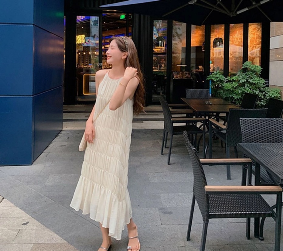 ティアード ワンピース ロング丈 袖なし ノースリーブ ラウンドネック Aライン フリル ポリエステル かわいい シンプル 上品 大人可愛い とろみ感 無地 春 夏 10代 20代 30代 40代 ティアード ワンピース ロング丈 袖なし ノースリーブ ラウンドネック Aライン フリル ポリエステル かわいい シンプル 上品 大人可愛い とろみ感 無地 春 夏 10代 20代 30代 40代