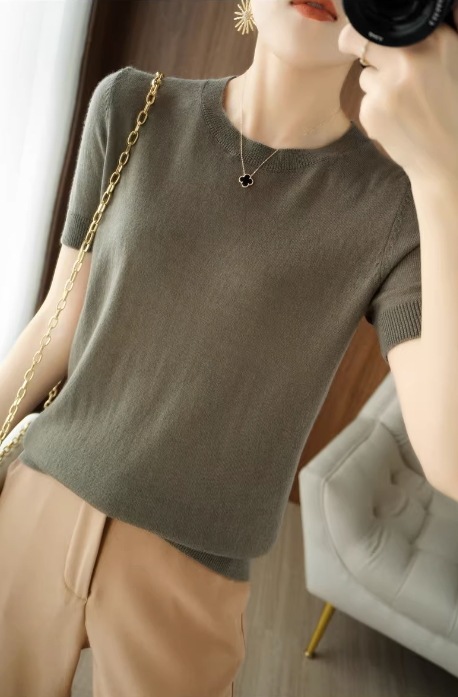 トップス モテアイテム エレガント ニットソー 半袖 ラウンドネック スリム 細身 ニット 伸縮性 通気性 サマーニット 薄手 きれいめ シンプル 上品 おしゃれ お洒落 レトロ 女子 トップス モテアイテム エレガント ニットソー 半袖 ラウンドネック スリム 細身 ニット 伸縮性 通気性 サマーニット 薄手 きれいめ シンプル 上品 おしゃれ お洒落 レトロ 女子