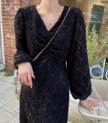 Vネック長袖ロングワンピース ワンピース ロング ロング丈 長袖 Vネック フレア セミフレア Vネック長袖ロングワンピース ワンピース ロング ロング丈 長袖 Vネック フレア セミフレア