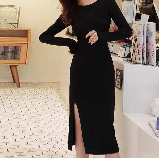 レディース ワンピース 膝丈 長袖 ラウンドネック タイト スリム 細身 スマート フェミニン スリット サイドスリット かわいい 大人可愛い きれいめ シンプル 上品 おしゃれ かっこいい こなれ感