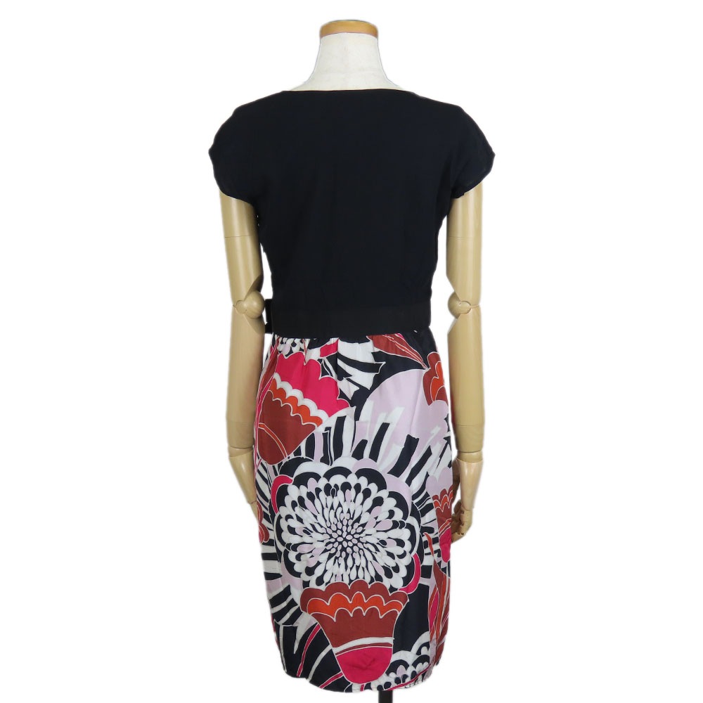 中古 ワンピース 38 レーヨン ポリウレタン アセテート ブラック ピンク ホワイト プリント 花柄 MARELLA レディース 女性 中古 ワンピース 38 レーヨン ポリウレタン アセテート ブラック ピンク ホワイト プリント 花柄 MARELLA レディース 女性