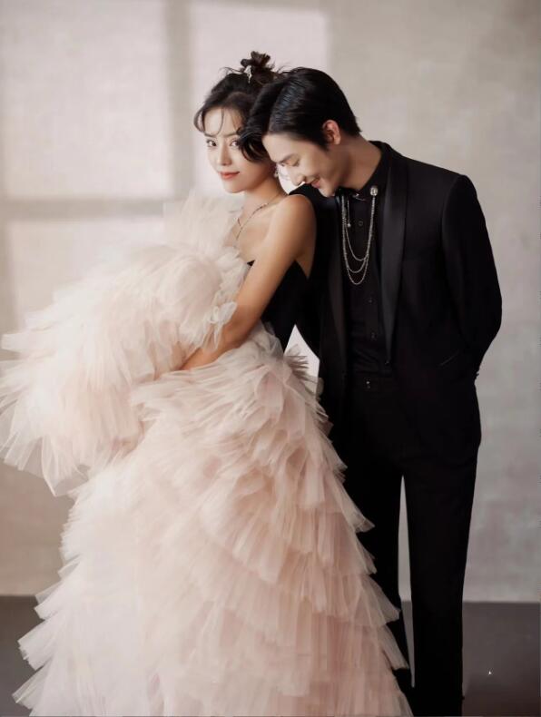 ウェディングドレス パーティードレス ロング 花嫁ドレス フォトウェディング撮影 多重チュール きれいめ 二次会ドレス 結婚式ドレス 演奏会 エレガント 高級感 前撮りドレス 後撮り お姫様 可愛い