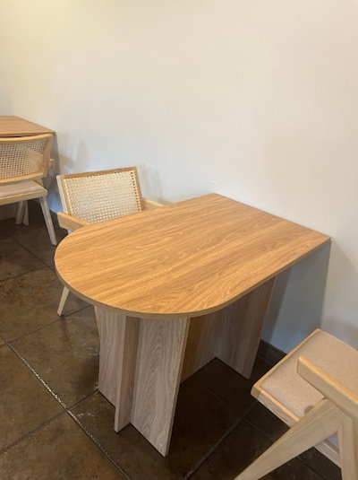 Qoo10] WOODRAY 韓国 モダンテーブル 2色 2サイズ 半 : 家具・インテリア