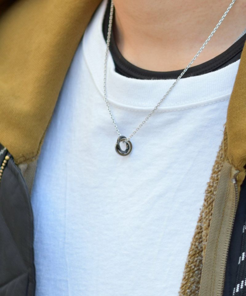 LH-1 タテガミ ダブルリングネックレス サージカルステンレス(ブラック) 03NE0215BK ステンレスネックレス チェーン45~50cm ペンダン LH-1 タテガミ ダブルリングネックレス サージカルステンレス(ブラック) 03NE0215BK ステンレスネックレス チェーン45~50cm ペンダン