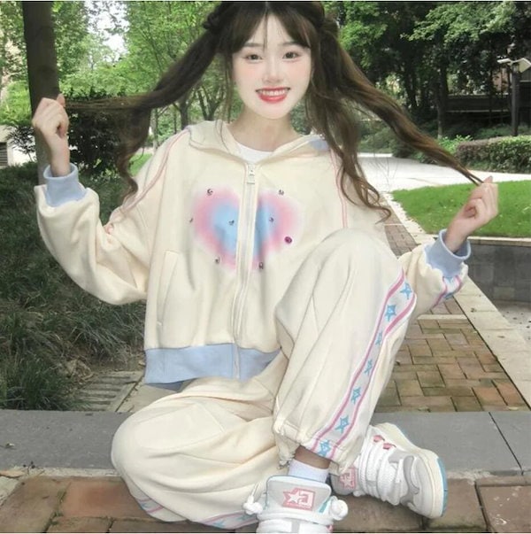 Qoo10] ガーリーなジャージセット サイドライン