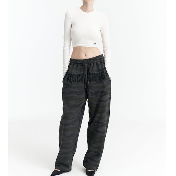 LE SSERAFIM サクラ,カズハ着用]カモメタルグラフィックスパンツ ☆LE SSERAFIM サクラ☆ROCKCAKE☆Camo Metal Graphics Pants
