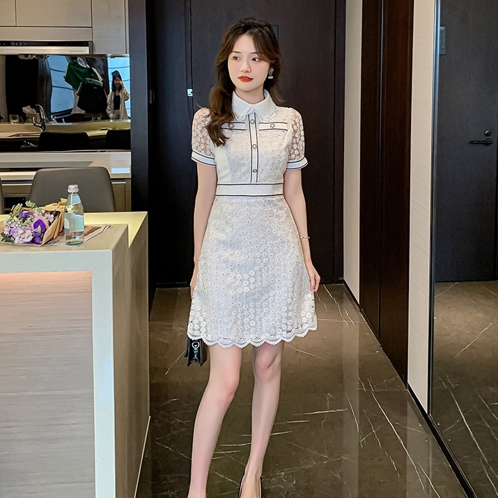 ワンピース レディース フレア 総レース S M L XL 韓国 バイピング バイカラー 透け感 ミディアム丈 膝下丈 ミモレ丈 半袖 パフスリーブ 前開き ボタン 襟付き 襟あり 清楚 かわいい