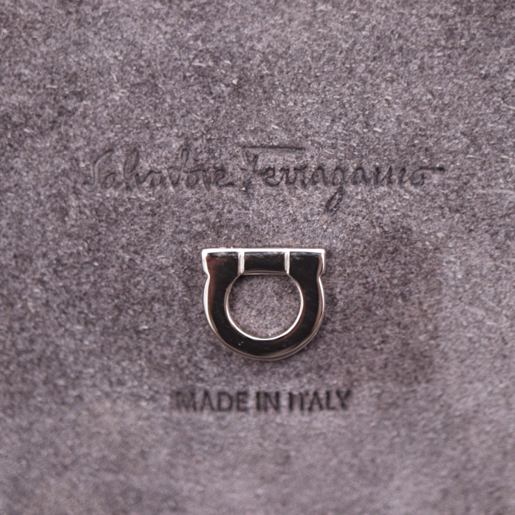超美品 サルヴァトーレ フェラガモ ハンドバッグ 21 H796 スタジオ スモール バッグ ガンチーニ スエード グレー系 シルバー金具 2WAY【本物保証】【本物保証】