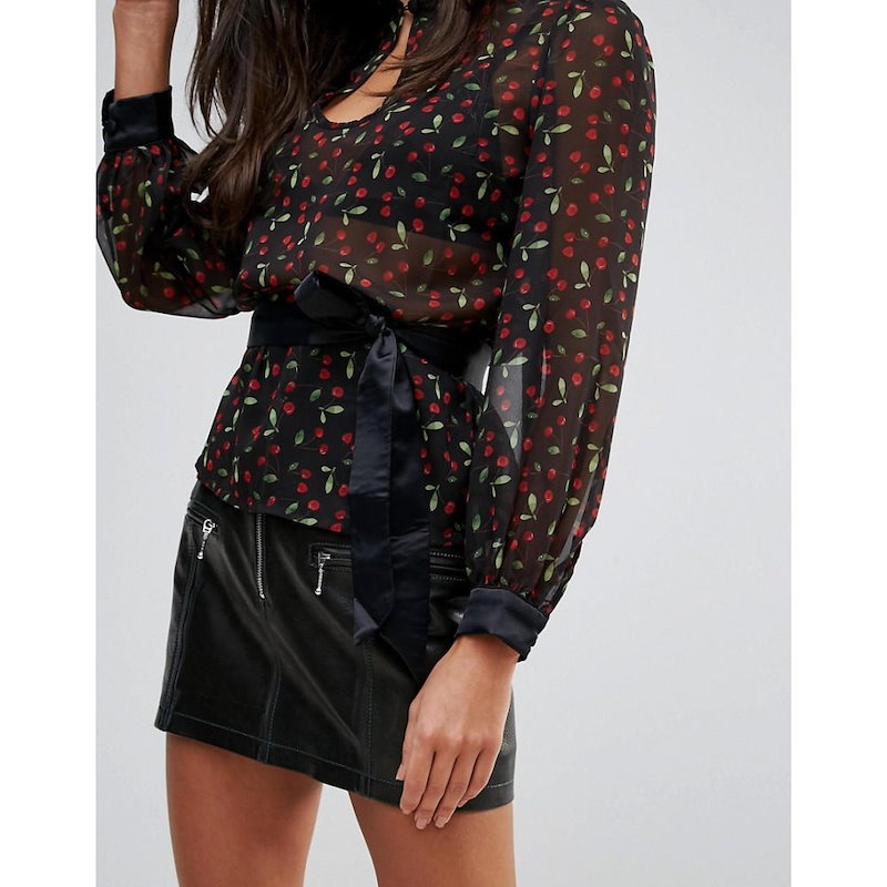 ミリー マッキントッシュ レディース トップス ブラウス・シャツ【Millie Mackintosh Cherry Blossom Tie Blouse】Aop ミリー マッキントッシュ レディース トップス ブラウス・シャツ【Millie Mackintosh Cherry Blossom Tie Blouse】Aop