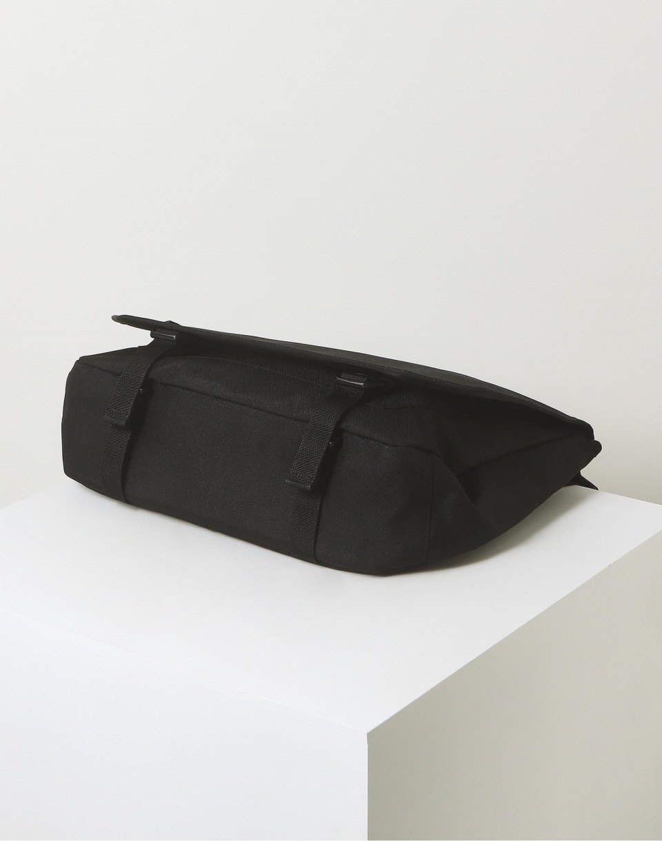 YOUTH LOGO CORDURA NYLON MESSENGER BAG JLBA3E725BK JILL BY JILLSTUART ジルバイジルスチュアート ジルスチュアート ニューヨーク ク