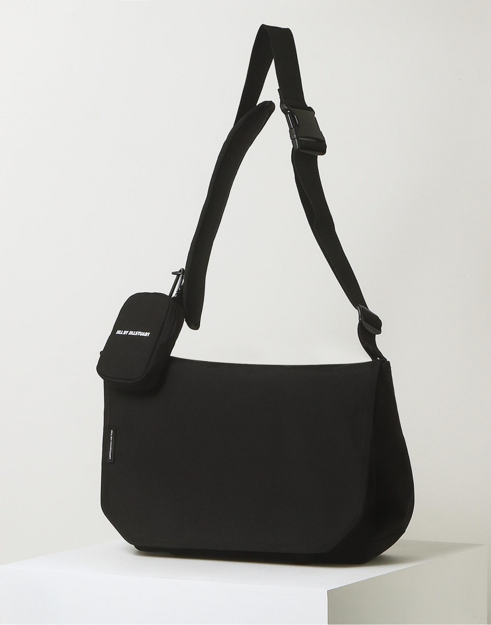 YOUTH LOGO CORDURA NYLON MESSENGER BAG JLBA3E725BK JILL BY JILLSTUART ジルバイジルスチュアート ジルスチュアート ニューヨーク ク