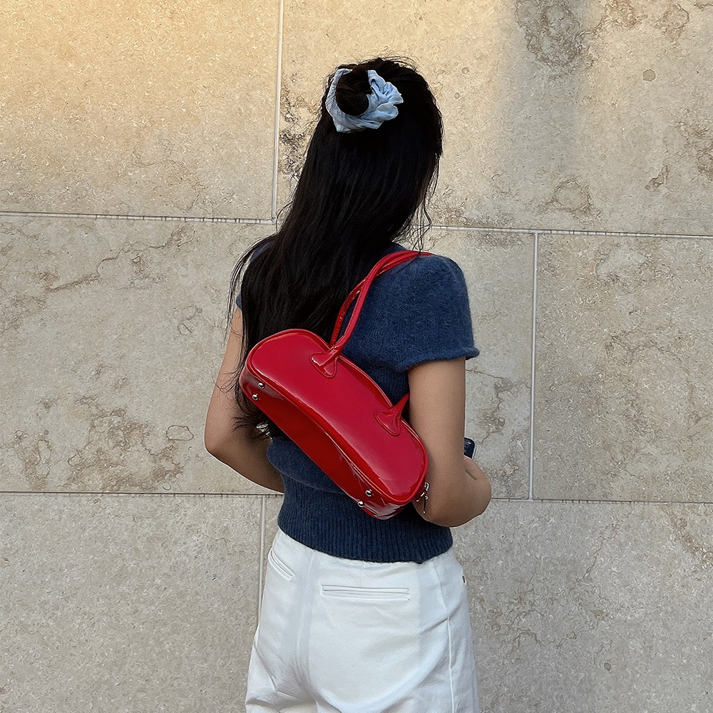 레드 에나멜 바게트백 여름 휴양지가방 탑핸들 숄더백