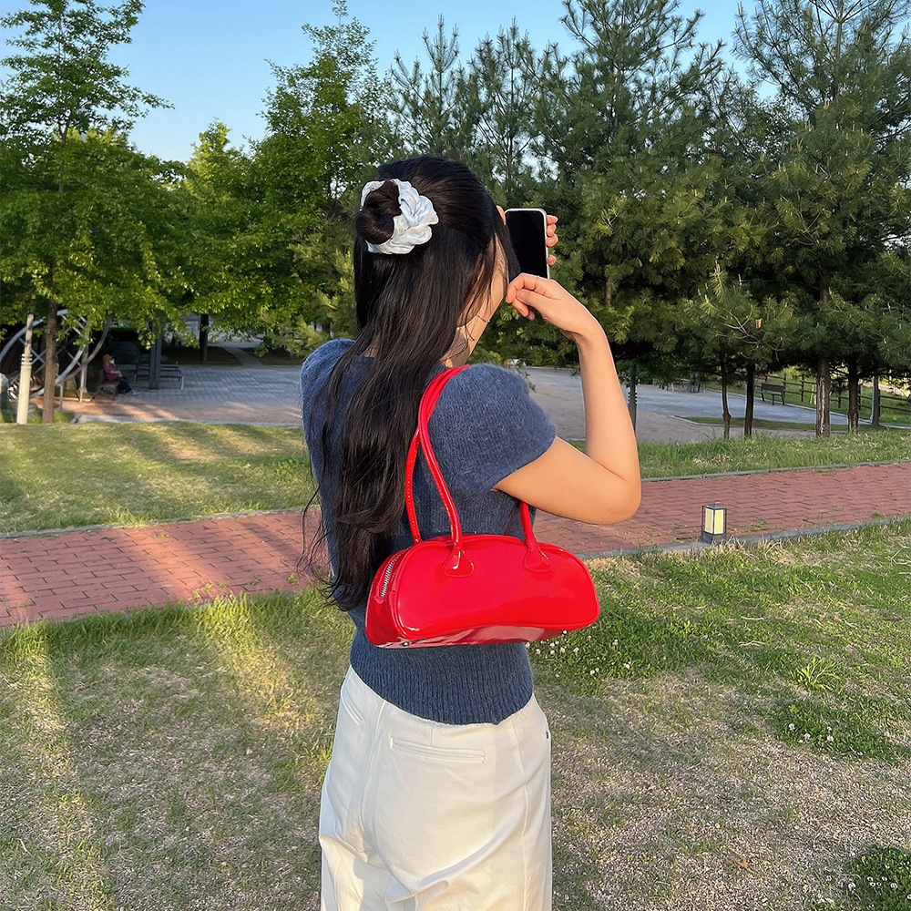 레드 에나멜 바게트백 여름 휴양지가방 탑핸들 숄더백
