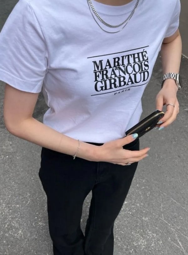 【MARITHE】★関税込★スモール クラシック ロゴ Tシャツ MARITHE + FRANCOIS GIRBAUD Marithe Francois Girbaud (マリテ