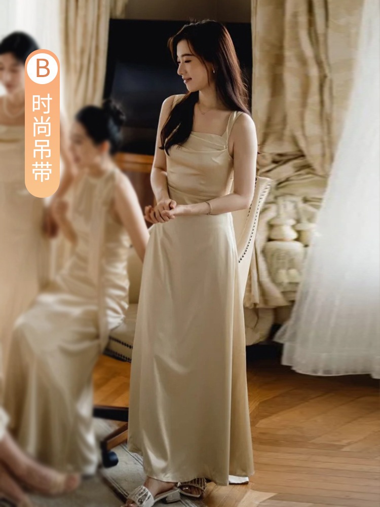 充填された花嫁介添人服2025サテンシャンパンカラーハイエンドの感覚は小さなドレスに着用できます写真花嫁介添人服