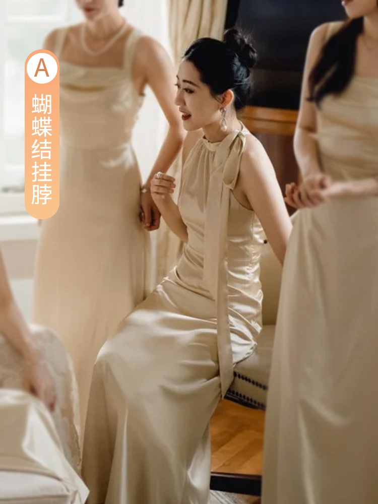 充填された花嫁介添人服2025サテンシャンパンカラーハイエンドの感覚は小さなドレスに着用できます写真花嫁介添人服