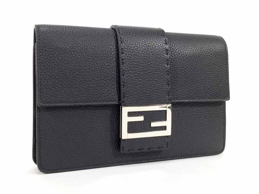 クラッチバッグ レザー ブラック 【品】