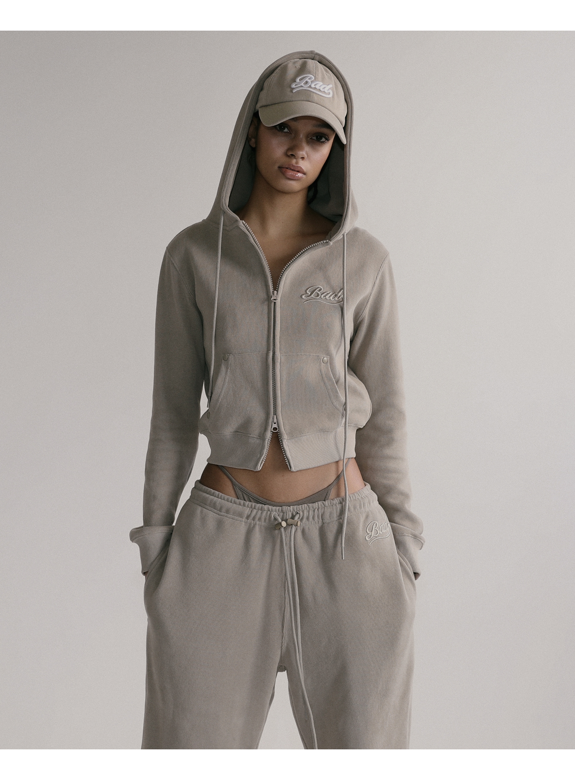 【BADBLOOD】ビヨンドソフトジョガー - Tobacco BADBLOOD】 BEYOND SOFT JOGGER : TOBACCO その他 パンツ
