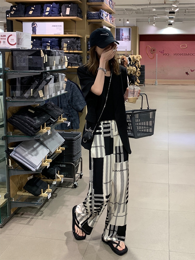 チェック柄ワイドパンツ ボトムス パンツ ワイドパンツ ロング ロング丈 ワイド ハイウエスト ウエストゴム かわいい 大人可愛い きれいめ シンプル カジュアル 大人 上品 おしゃれ お洒落 チェック柄ワイドパンツ ボトムス パンツ ワイドパンツ ロング ロング丈 ワイド ハイウエスト ウエストゴム かわいい 大人可愛い きれいめ シンプル カジュアル 大人 上品 おしゃれ お洒落