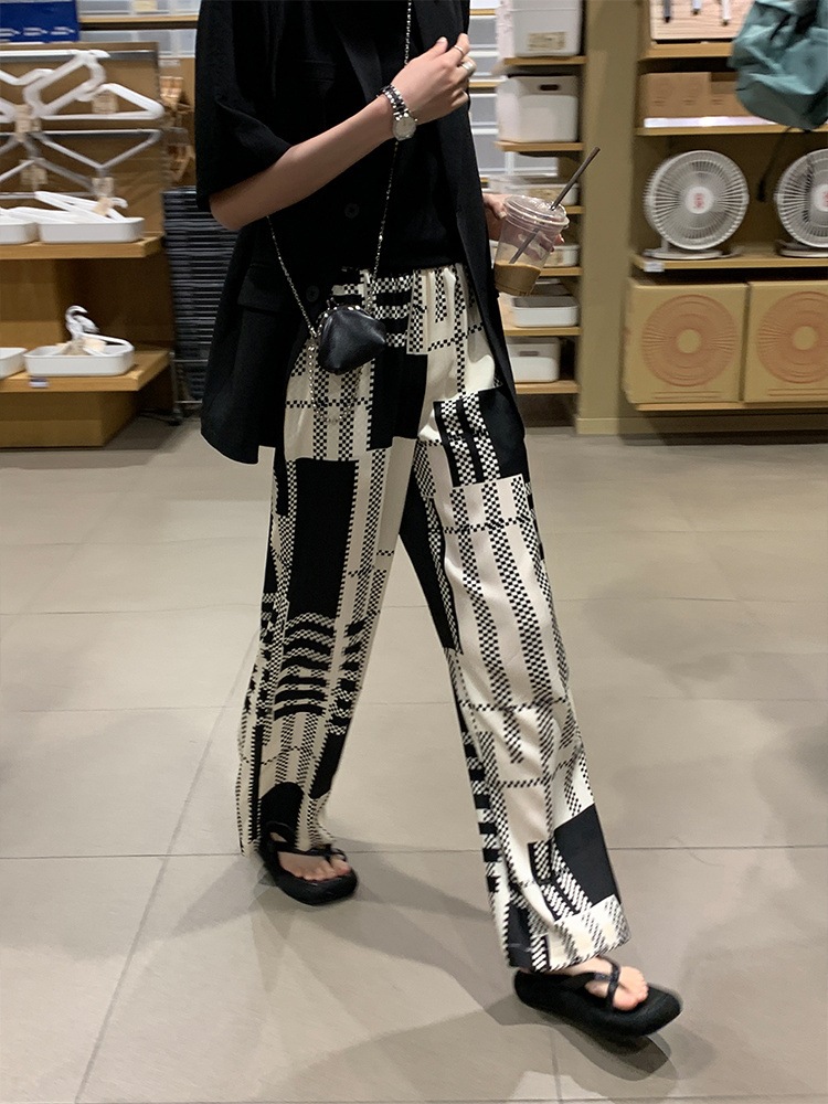 チェック柄ワイドパンツ ボトムス パンツ ワイドパンツ ロング ロング丈 ワイド ハイウエスト ウエストゴム かわいい 大人可愛い きれいめ シンプル カジュアル 大人 上品 おしゃれ お洒落 チェック柄ワイドパンツ ボトムス パンツ ワイドパンツ ロング ロング丈 ワイド ハイウエスト ウエストゴム かわいい 大人可愛い きれいめ シンプル カジュアル 大人 上品 おしゃれ お洒落