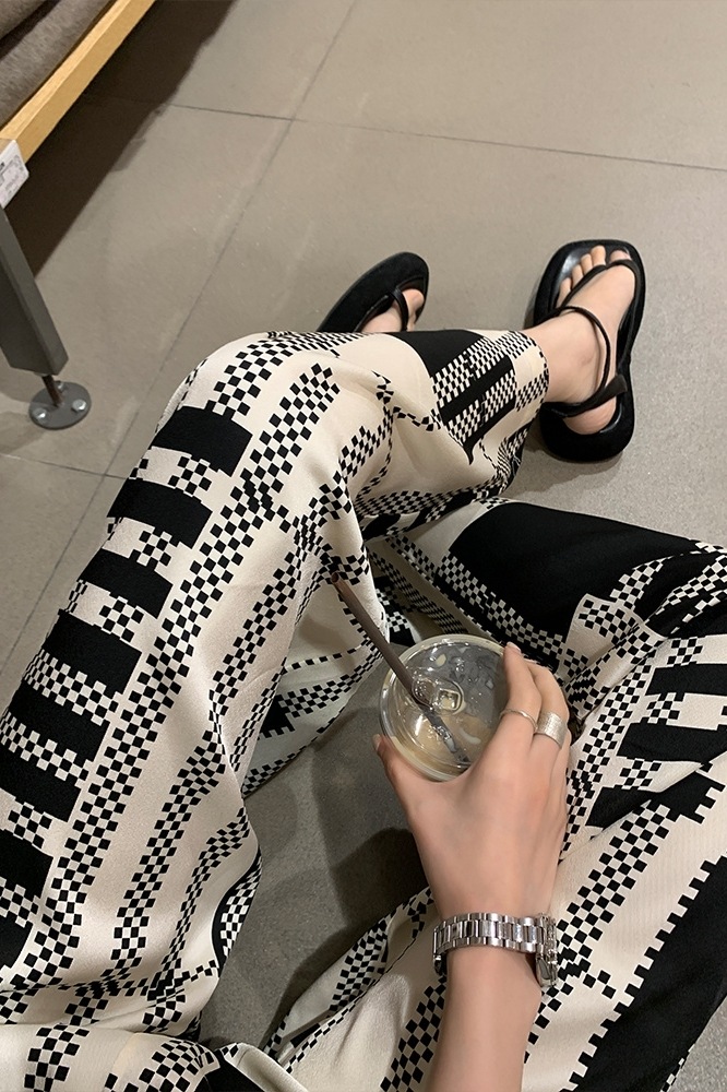 チェック柄ワイドパンツ ボトムス パンツ ワイドパンツ ロング ロング丈 ワイド ハイウエスト ウエストゴム かわいい 大人可愛い きれいめ シンプル カジュアル 大人 上品 おしゃれ お洒落 チェック柄ワイドパンツ ボトムス パンツ ワイドパンツ ロング ロング丈 ワイド ハイウエスト ウエストゴム かわいい 大人可愛い きれいめ シンプル カジュアル 大人 上品 おしゃれ お洒落