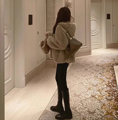 レディース ジャケット パーカー コート アウター ファー ショート 長袖 ボリューム袖 ドルマンスリーブ 萌袖 フェミニン ファスナー 厚手 大人可愛い カジュアル 上品 おしゃれ かっこいい ラフ レディース ジャケット パーカー コート アウター ファー ショート 長袖 ボリューム袖 ドルマンスリーブ 萌袖 フェミニン ファスナー 厚手 大人可愛い カジュアル 上品 おしゃれ かっこいい ラフ