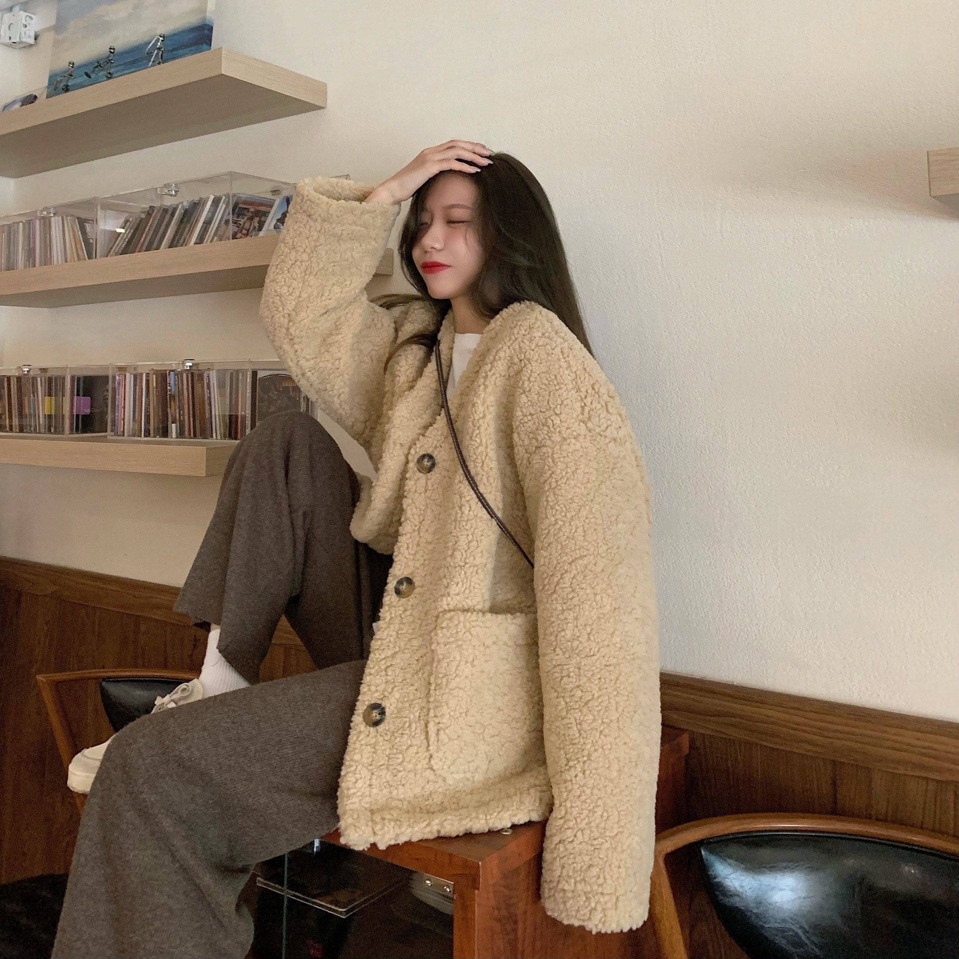 【急速出荷!】冬アウターひと足お先にボア 冬 ニュースタイル Vネック ゆったり ボタン 中綿コート 厚手おしゃれ 着痩せ 防寒カジュア ライダース2025はボアで決まり人気ボアアウターキルティングア 【急速出荷!】冬アウターひと足お先にボア 冬 ニュースタイル Vネック ゆったり ボタン 中綿コート 厚手おしゃれ 着痩せ 防寒カジュア ライダース2025はボアで決まり人気ボアアウターキルティングア