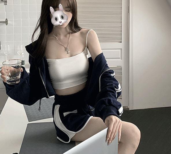 セットアップ レディース パーカー ショーパン ショートパンツ ショート丈 長袖 フード付き タイト フィット 配色 上下セット 2点セット ツーピース かわいい 大人可愛い シンプル カジュアル セットアップ レディース パーカー ショーパン ショートパンツ ショート丈 長袖 フード付き タイト フィット 配色 上下セット 2点セット ツーピース かわいい 大人可愛い シンプル カジュアル