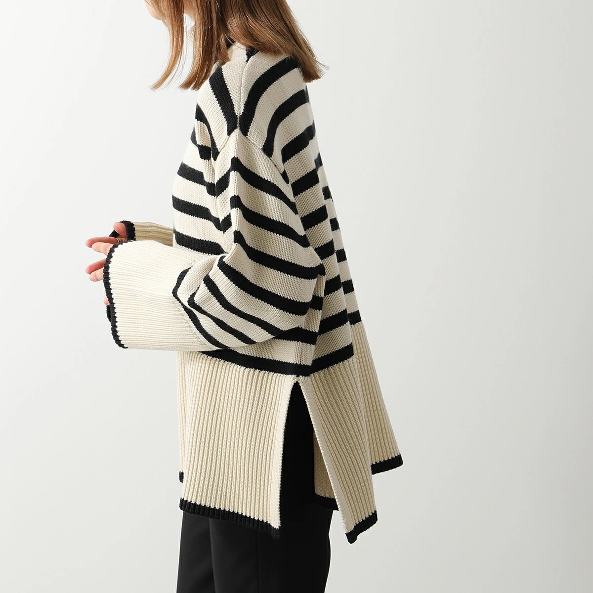 Toteme トーテム セーター 212 562 758 レディース シグネチャー ストライプ タートルネック ニット ウールブレンド 876/LIGHT-SA Toteme トーテム セーター 212 562 758 レディース シグネチャー ストライプ タートルネック ニット ウールブレンド 876/LIGHT-SA