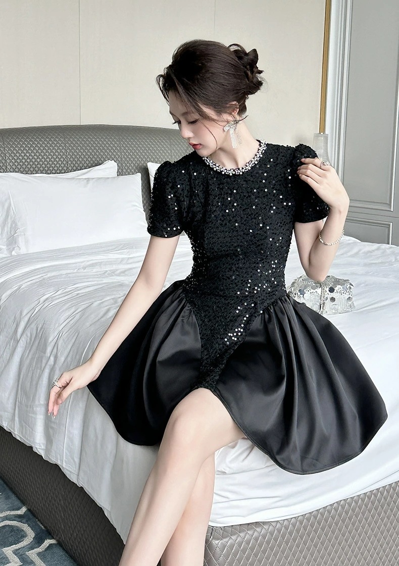 お得セット2025 ワンピース Aライン ミニ 姫系ワンピース 花柄 ワンピース インポート ひざ丈 ミドル丈 エレガント 韓国ファッション シンプル Vネック パーティドレス 袖あり お嬢様 セクシ お得セット2025 ワンピース Aライン ミニ 姫系ワンピース 花柄 ワンピース インポート ひざ丈 ミドル丈 エレガント 韓国ファッション シンプル Vネック パーティドレス 袖あり お嬢様 セクシ