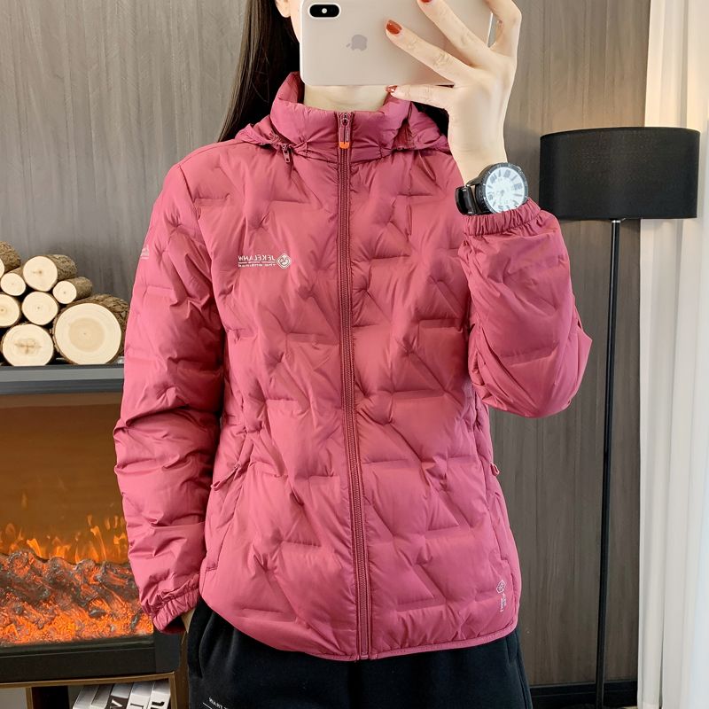 新型ダウンジャケット女性薄型防風保温フード付きアウトドアスポーツカジュアルファッション百合ダウンジャケット女性 新型ダウンジャケット女性薄型防風保温フード付きアウトドアスポーツカジュアルファッション百合ダウンジャケット女性