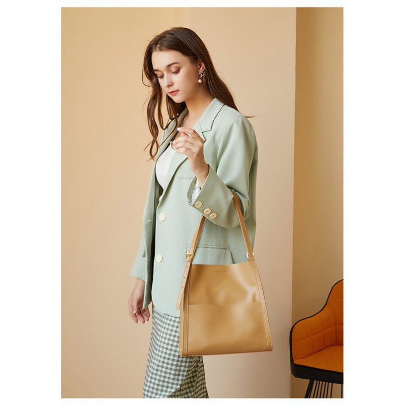 トートバッグ レディース 本革 ファッション 大容量 通勤用バッグ 可愛い おしゃれ きれいめ 肩掛け レザー ビジネス 大きめ 手提げ ハンドバッグ